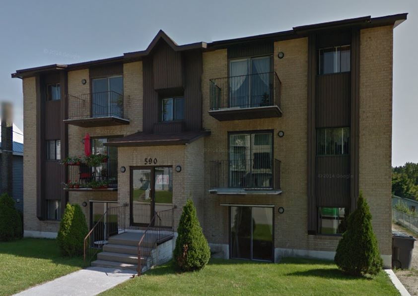 Les Immeubles R & M Vaillancourt | 320 Rue de la Madone, Mont-Laurier, QC J9L 1R7, Canada | Phone: (819) 951-4025