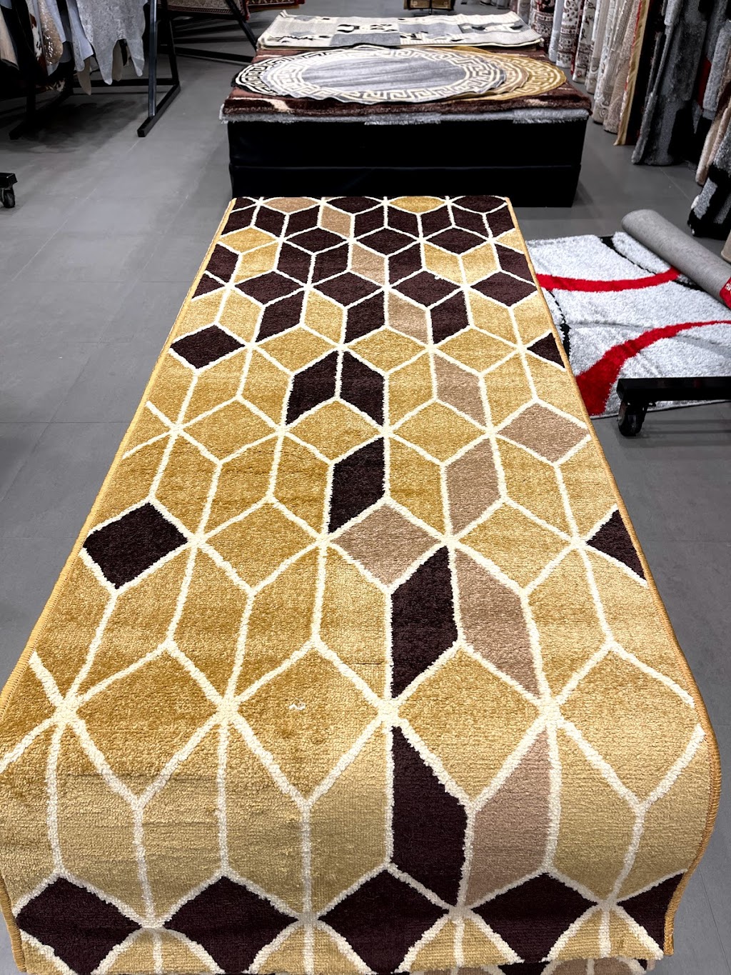 Tapis Lina | CENTRE LAVAL, 1600 Boul. le Corbusier local 12, Laval, QC H7S 1Y9, Canada | Phone: (438) 924-0147