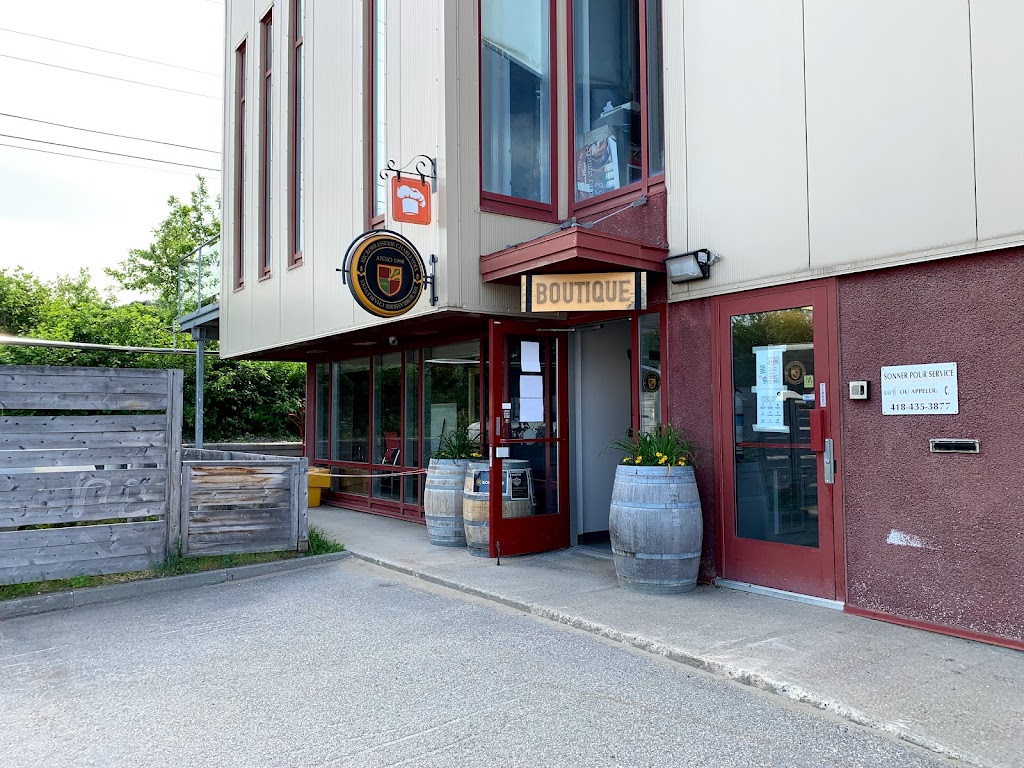 MicroBrasserie Charlevoix (Usine & Boutique) | 6 Paul-René Tremblay, Baie-Saint-Paul, QC G3Z 3E4, Canada | Phone: (418) 435-3877