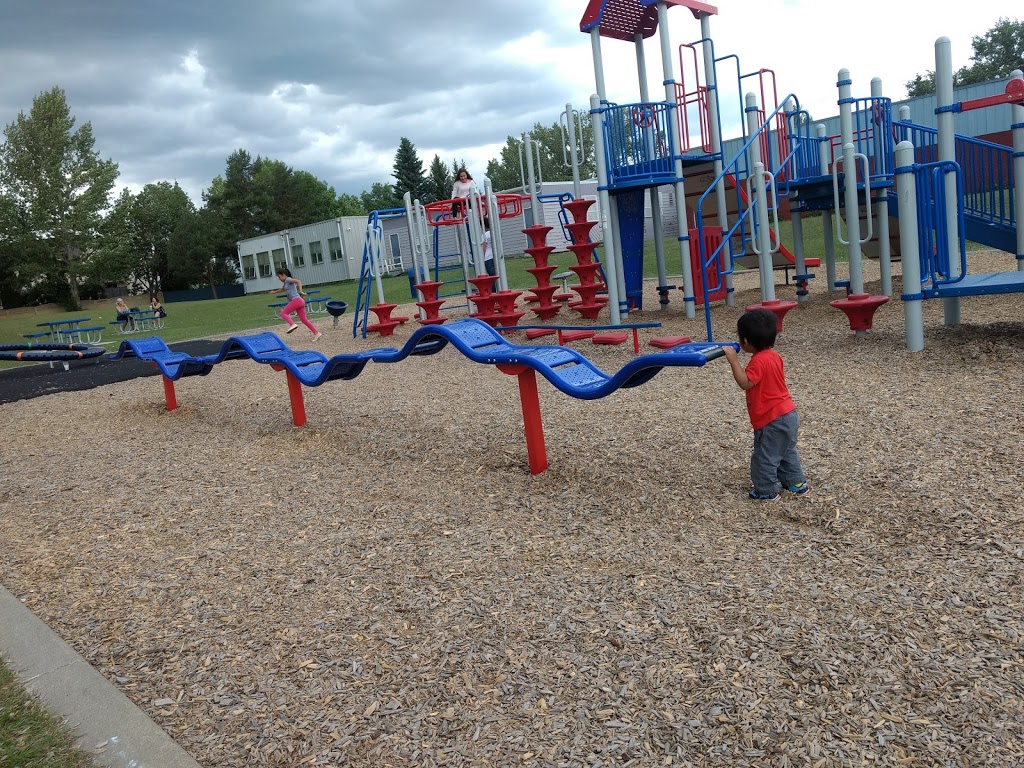 Hillview Park | 3520 56 St NW, Edmonton, AB T6L 2J5, Canada