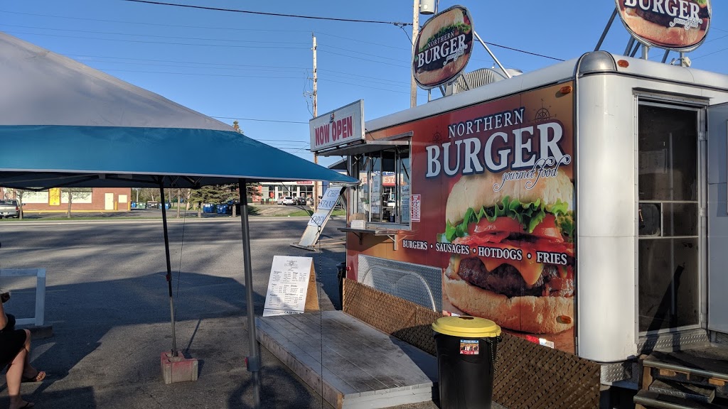 Northern Burger Chip Stand | 865 Kingsway, Greater Sudbury, ON P3B 2E4, Canada | Phone: (705) 674-1855