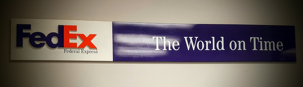 FedEx Ship Centre | 2520 Airport Rd #1, Regina, SK S4W 1A3, Canada | Phone: (800) 463-3339