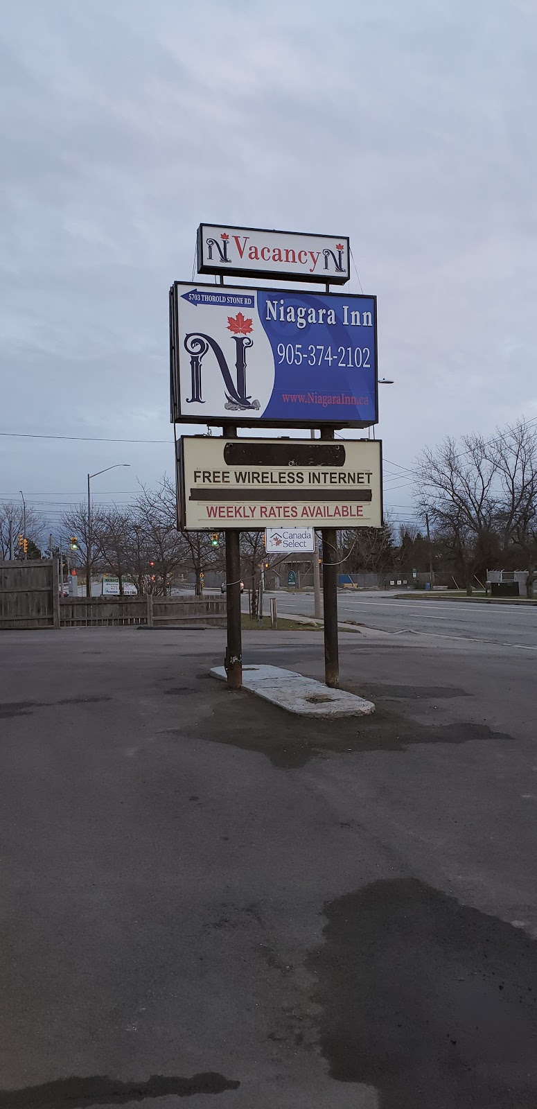 Niagara Inn | 5703 Thorold Stone Rd, Niagara Falls, ON L2J 1A1, Canada | Phone: (905) 374-2102