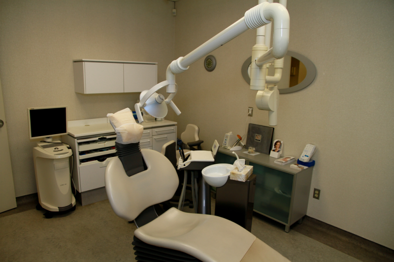 St Andrews Dental | 141 St Andrews St, Cambridge, ON N1S 1N2, Canada | Phone: (519) 623-8555