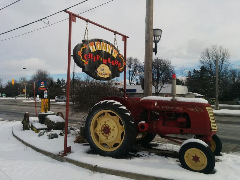 Tonys Chip Wagon | 6137 Perth St, Richmond, ON K0A 2Z0, Canada | Phone: (613) 838-2118