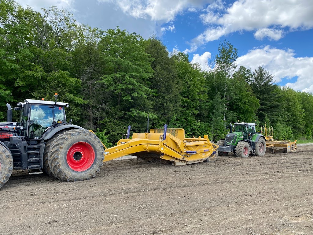 Fermes Demers & Frères Inc. | 488 Chem. de la Cabane-Ronde, LÉpiphanie, QC J5X 3N4, Canada | Phone: (514) 247-4802