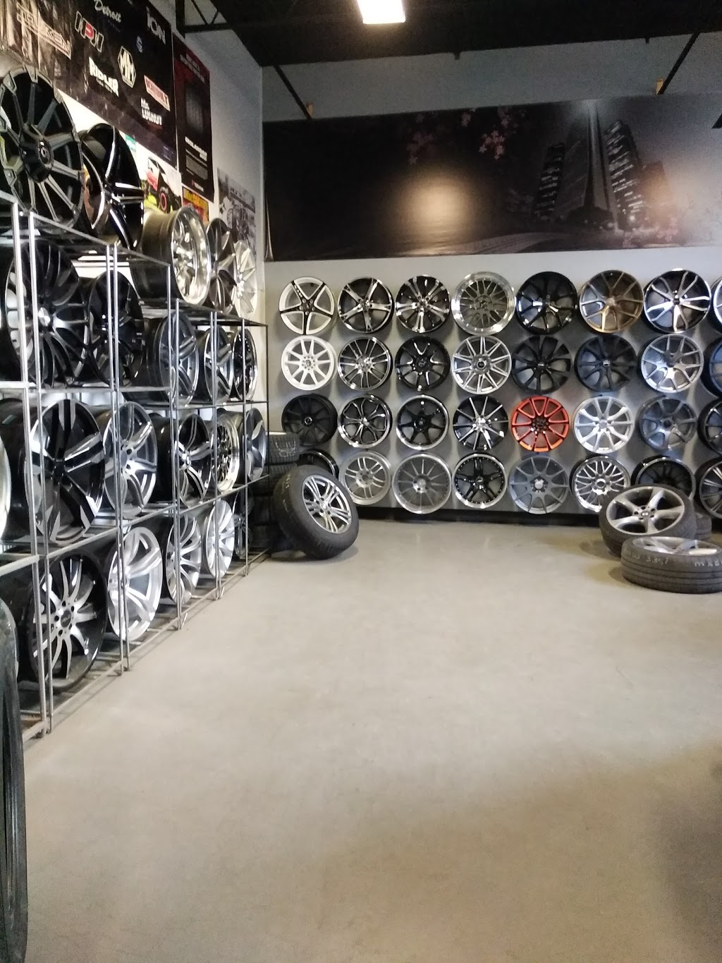 Extreme Wheel & Tire | 118 Industrial Rd, Richmond Hill, ON L4C 2Y3, Canada | Phone: (905) 770-2302