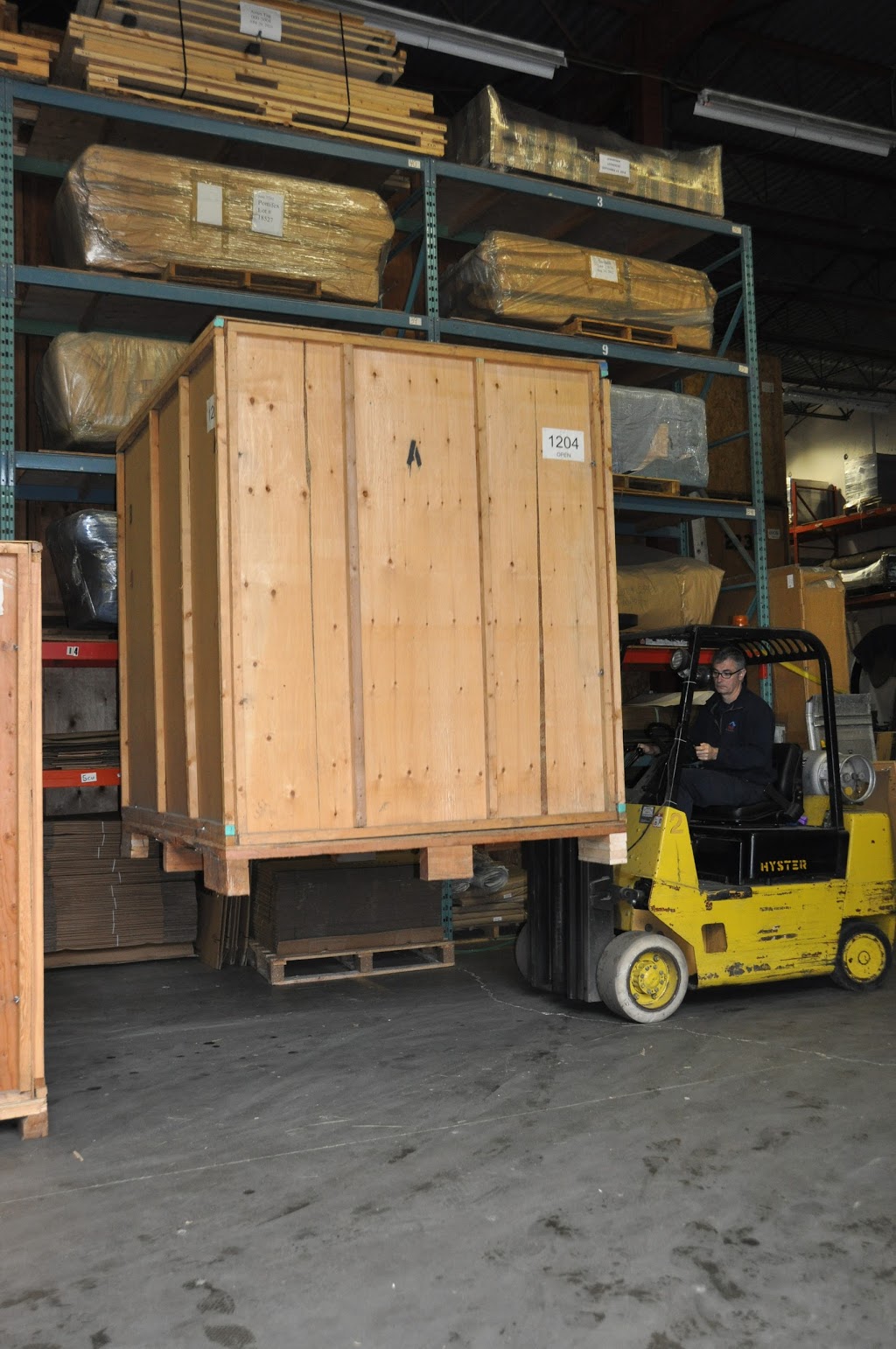 Dowells Moving & Storage | 630 Esquimalt Rd, Victoria, BC V9A 3L4, Canada | Phone: (250) 361-9866