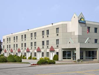 Days Inn by Wyndham Ste. Helene-de-Bagot | 410 Rue Couture, Sainte-Hélène-de-Bagot, QC J0H 1M0, Canada | Phone: (450) 231-0088