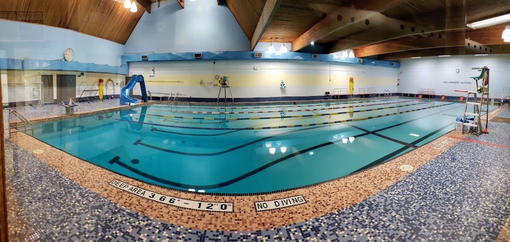 Dundas Community Pool | 39 Market St S, Dundas, ON L9H 3B3, Canada | Phone: (905) 540-6694