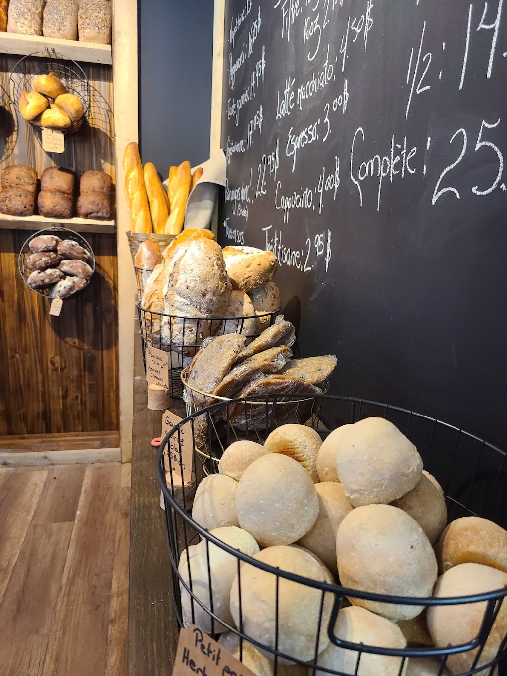 Boulangerie pain voyons donc | 1034 Bd Rolland-Cloutier, Lantier, QC J0T 1V0, Canada | Phone: (819) 321-7246