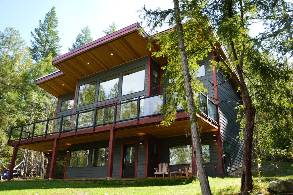 Woodland Cabins | 2772 Schmid Rd, Sorrento, BC V0E 2W1, Canada | Phone: (250) 803-4670