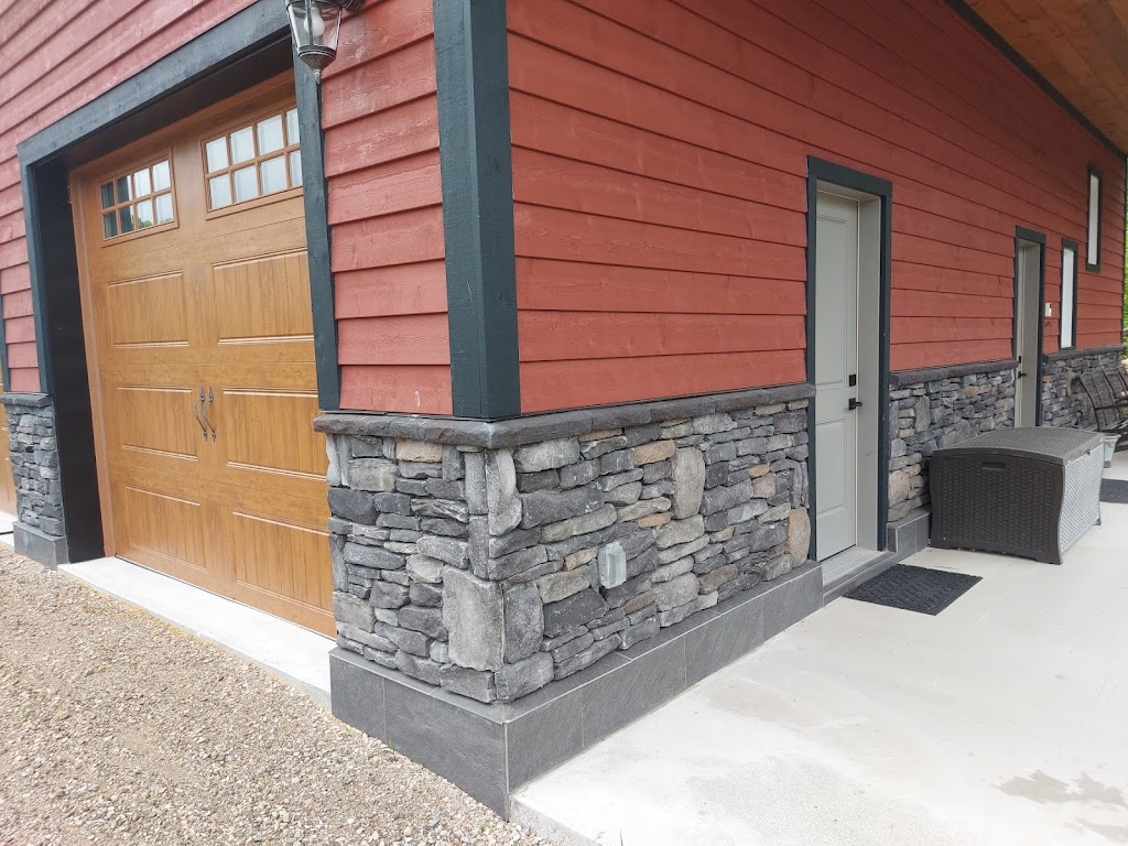 Blue Mountain stone and wood | 569258 6th, Ravenna, ON N0H 2E0, Canada | Phone: (519) 816-0106