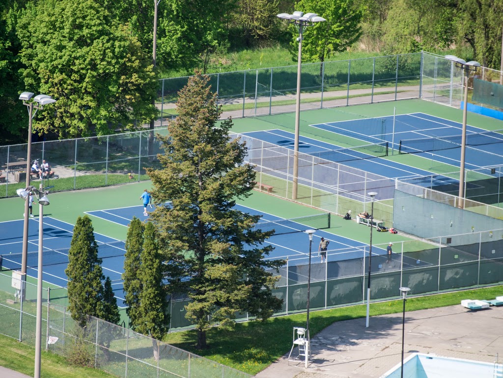 York Weston Tennis Club | 2125 Lawrence Ave W, York, ON M9N 1H7, Canada | Phone: (416) 243-7068