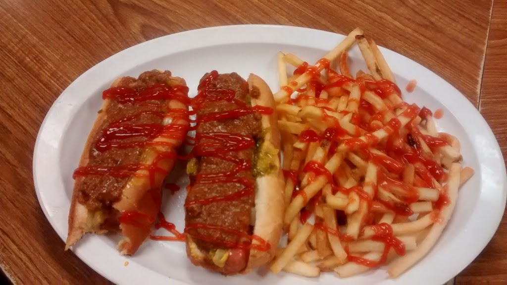 Louies Texas Red Hots | 2350 Delaware Ave, Buffalo, NY 14213, USA | Phone: (716) 877-6618