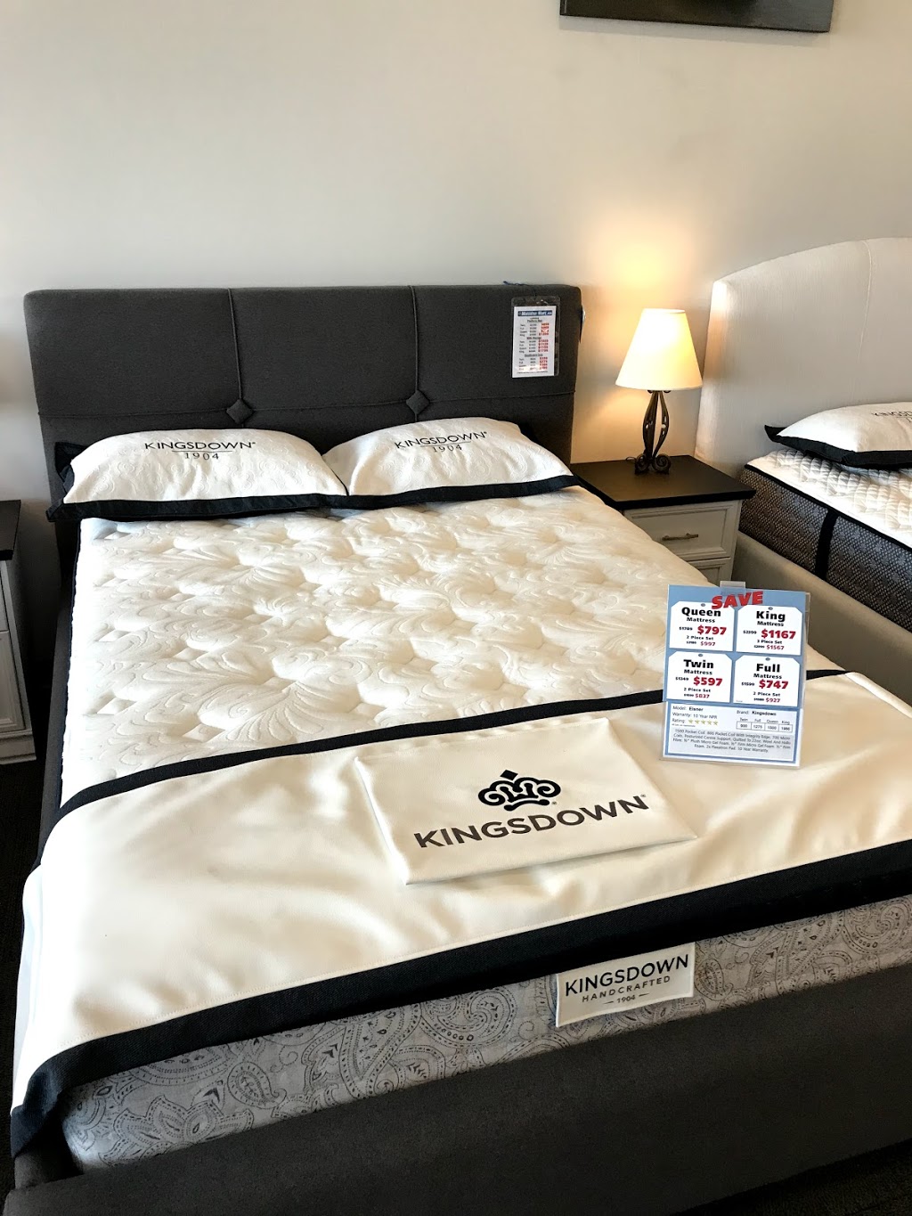 Mattress Mart | 2016 Tenth Line Rd, Orléans, ON K4A 4X4, Canada | Phone: (613) 837-0404