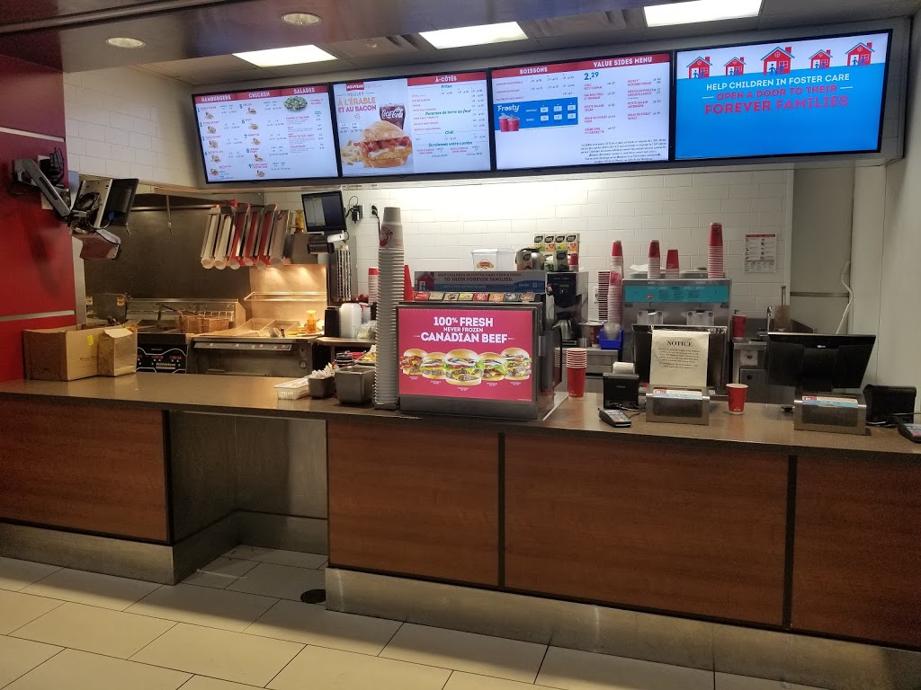 Wendys | Terminal 3, 6301 Silver Dart Dr Unit G 202, Mississauga, ON L5P 1B2, Canada | Phone: (905) 671-8878