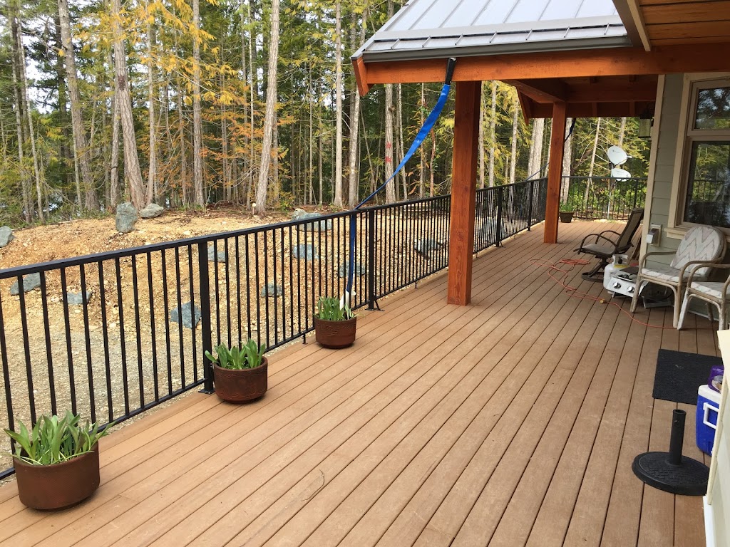 Castle Decks & Aluminum Products | 6573 Walker Rd, Port Alberni, BC V9Y 8W7, Canada | Phone: (250) 720-5174