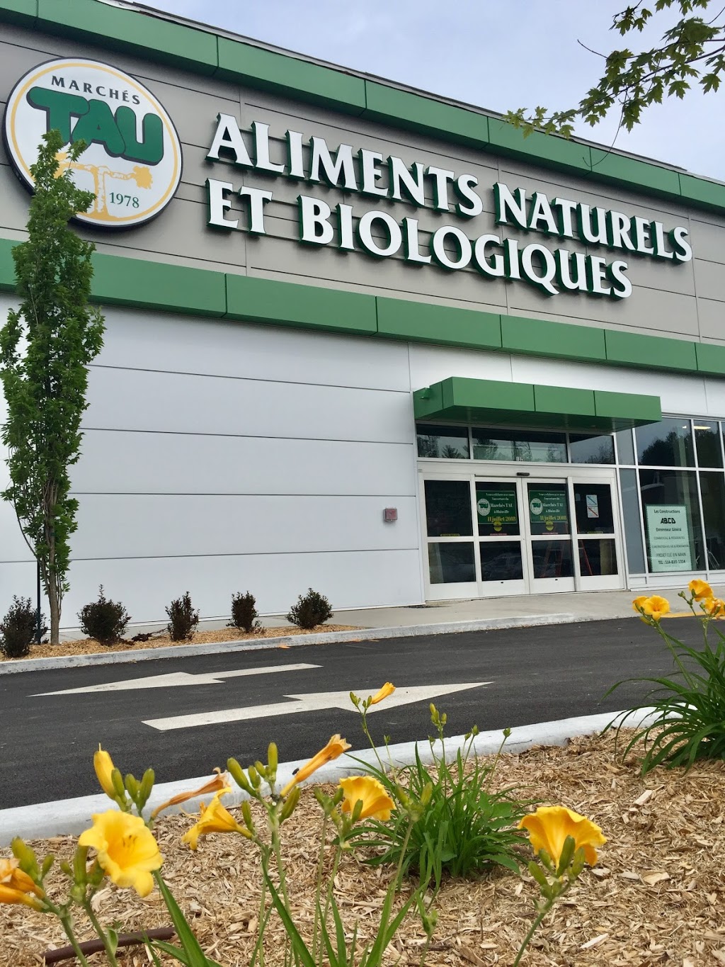 Les Marchés TAU | 1325 Boulevard Michèle-Bohec, Blainville, QC J7C 0P8, Canada | Phone: (450) 433-1978