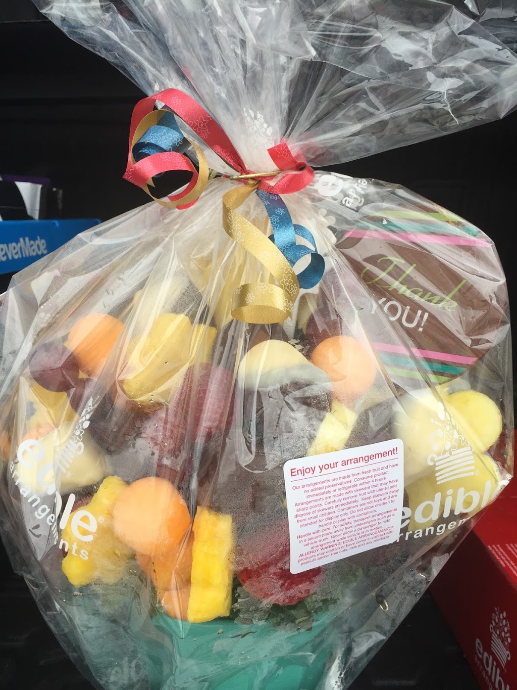 Edible Arrangements | 575 Ontario St S, Milton, ON L9T 2N2, Canada | Phone: (905) 636-0844