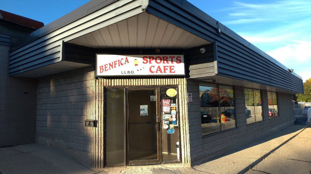 Benfica Sports Bar & Cafe | 298 Highland Rd E Unit A, Kitchener, ON N2M 3W4, Canada | Phone: (519) 576-9133