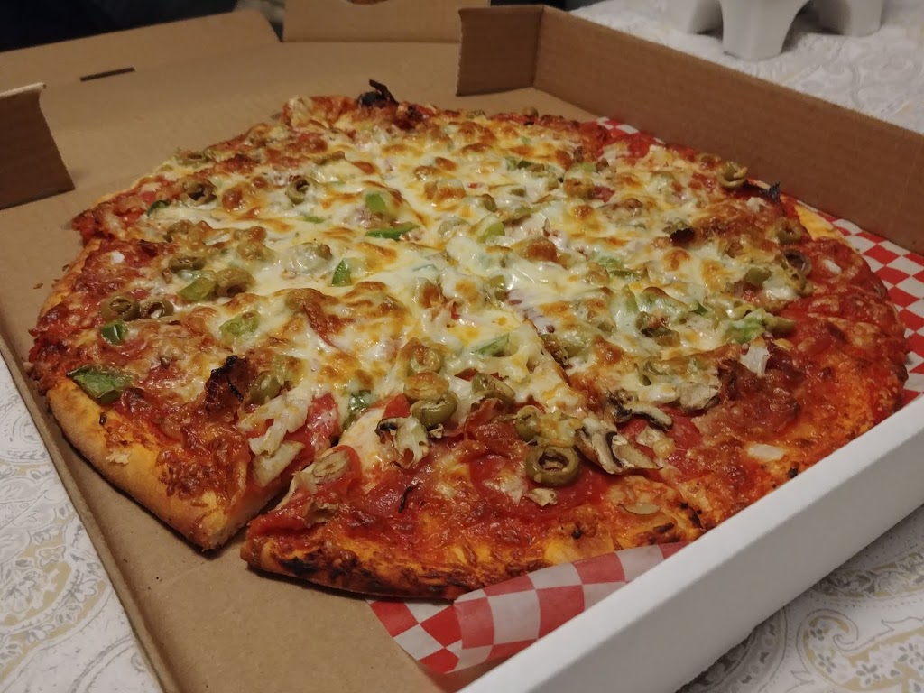 Mountain Shores Pizza | 582 Cameron St, Collingwood, ON L9Y 2J3, Canada | Phone: (705) 445-8706