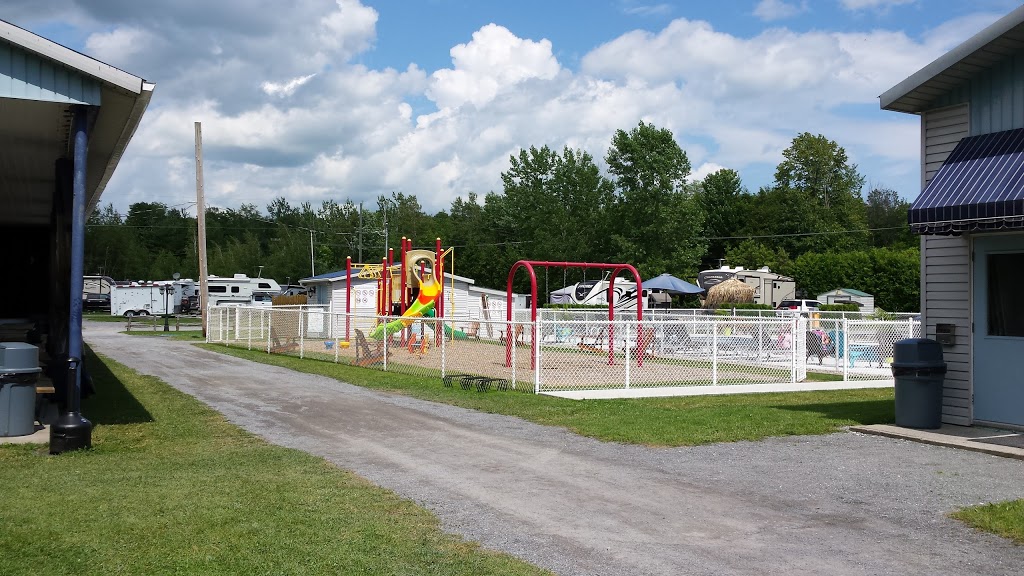 Camping De LEte Enr | 5960 5e Rang, Saint-Hyacinthe, QC J2R 2A4, Canada | Phone: (450) 799-1110