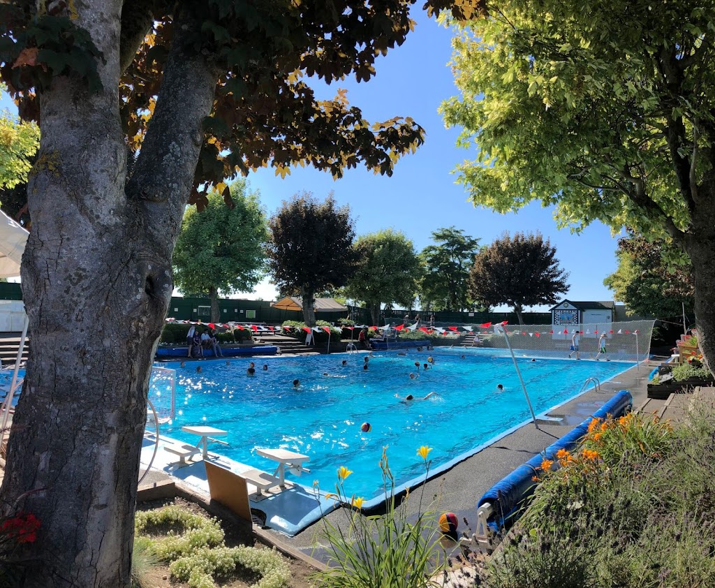 Crescent Beach Swimming Club | Unnamed Road, Surrey, BC V4A 3H1, Canada | Phone: (604) 538-2180