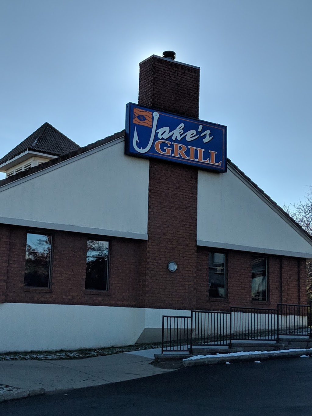 Jakes Grill & Oyster House | 950 Walkers Line, Burlington, ON L7N 2G2, Canada | Phone: (905) 639-4084