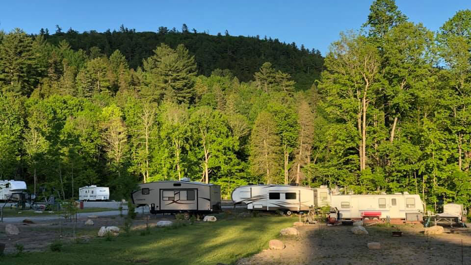 Camping Lac 31 Milles | 20 Chemin de la Baie Noire, Sainte-Thérèse-de-la-Gatineau, QC J0X 2X0, Canada | Phone: (819) 441-8935