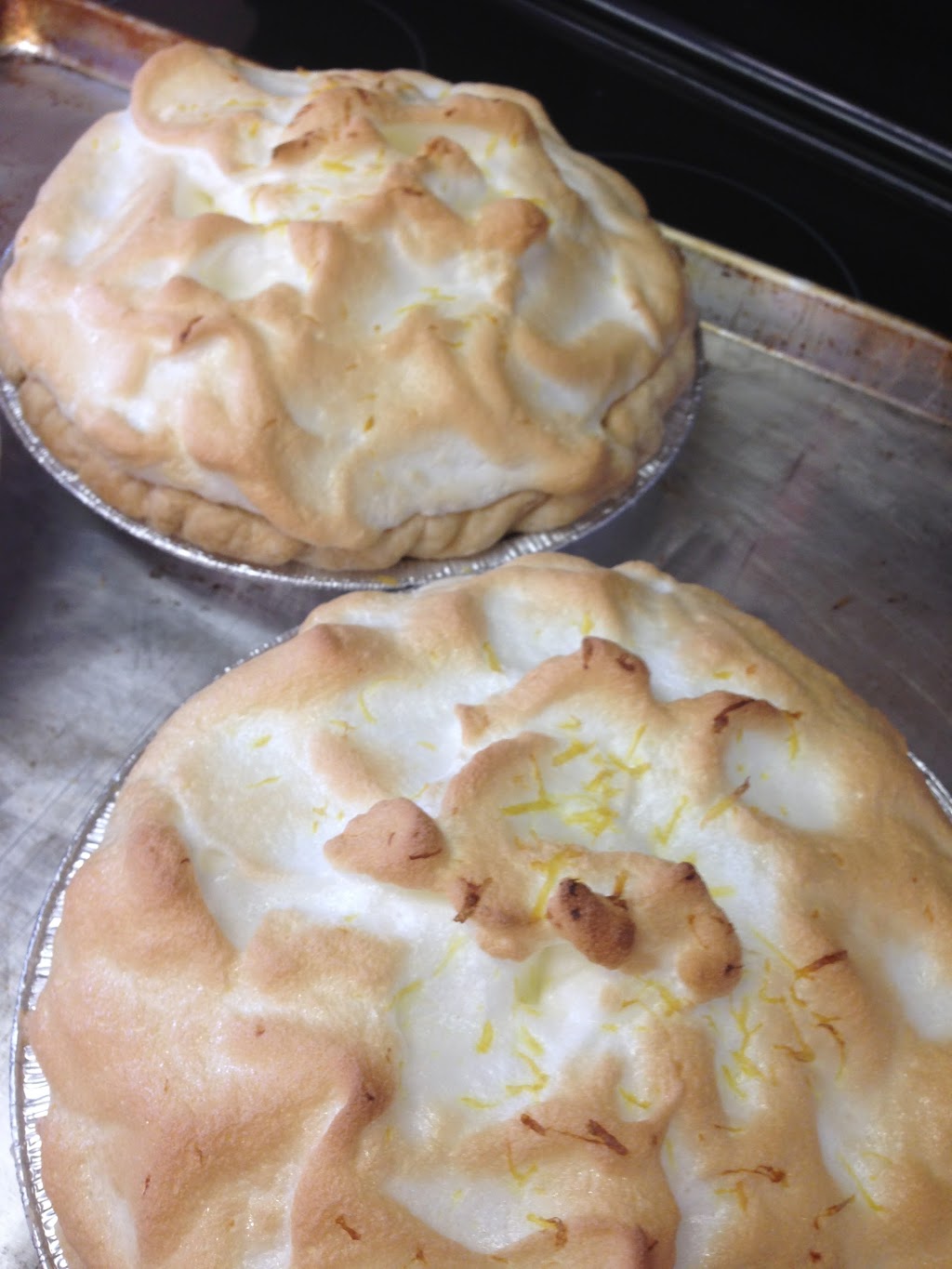 The Little Pie Shack | 6 Francis St E, Fenelon Falls, ON K0M 1N0, Canada | Phone: (705) 928-5341