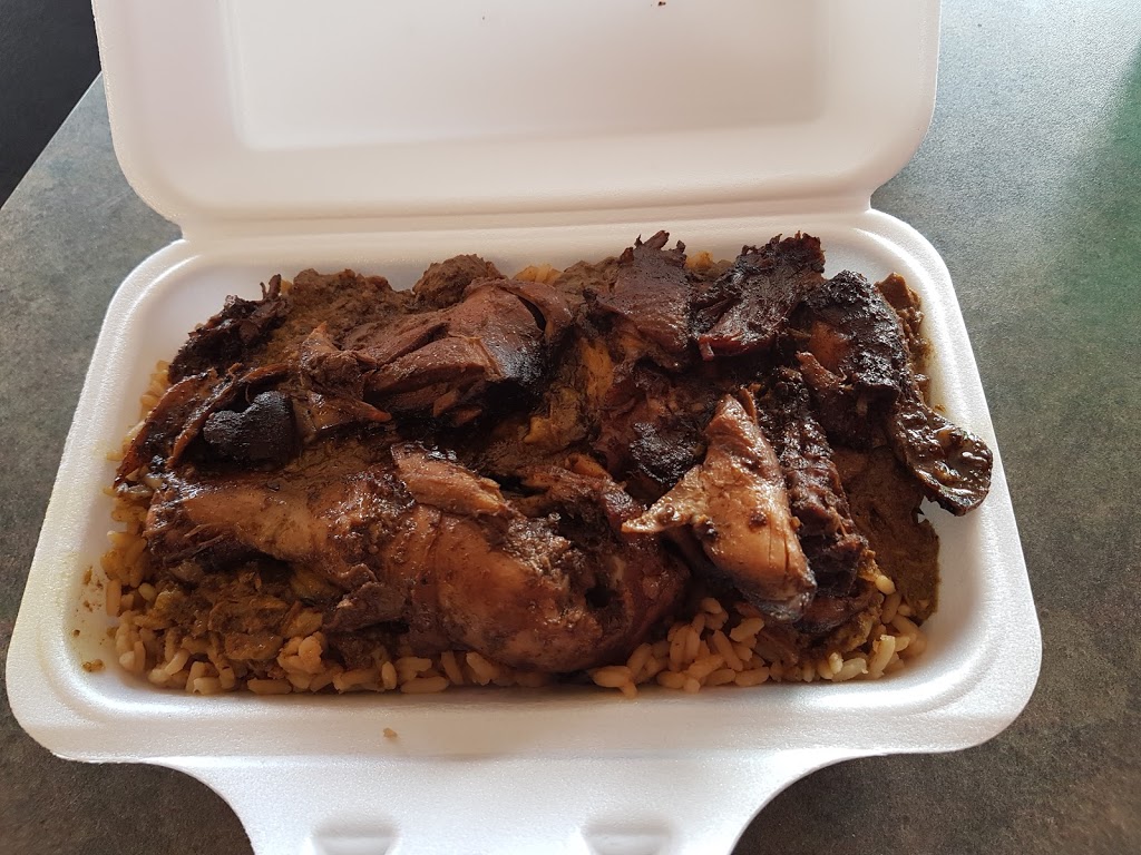 Randys Roti & Doubles | 2903 Derry Rd E, Mississauga, ON L4T 1A6, Canada | Phone: (905) 678-7684