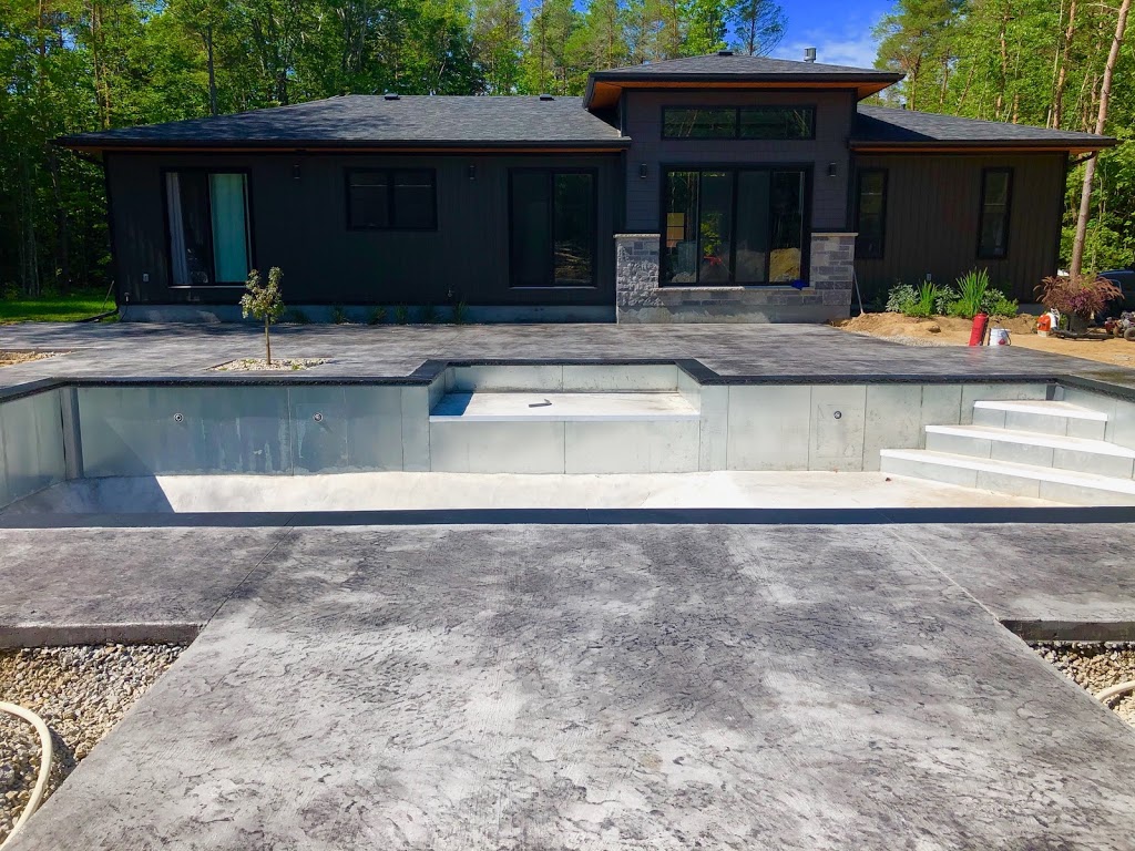 Orillia Pools Design Builders | 251 West Street N, Orillia, ON L3V 5C9, Canada | Phone: (705) 329-5855