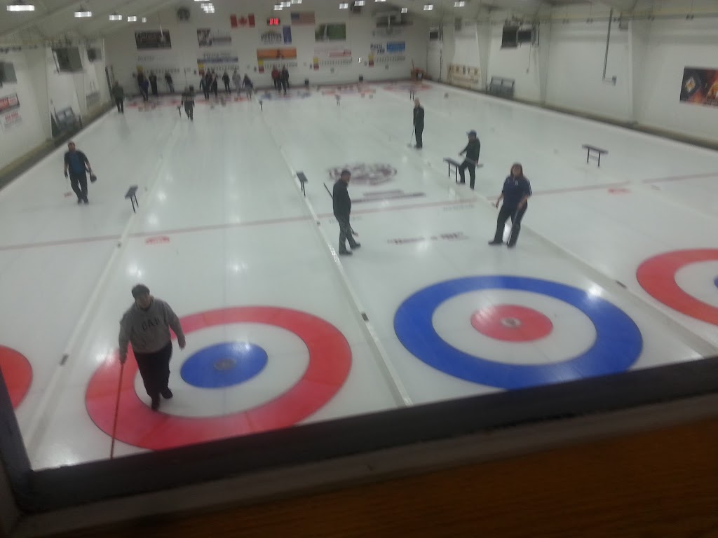 Elmwood Curling Club | 300 Brazier St, Winnipeg, MB R2L 1P3, Canada | Phone: (204) 667-5726
