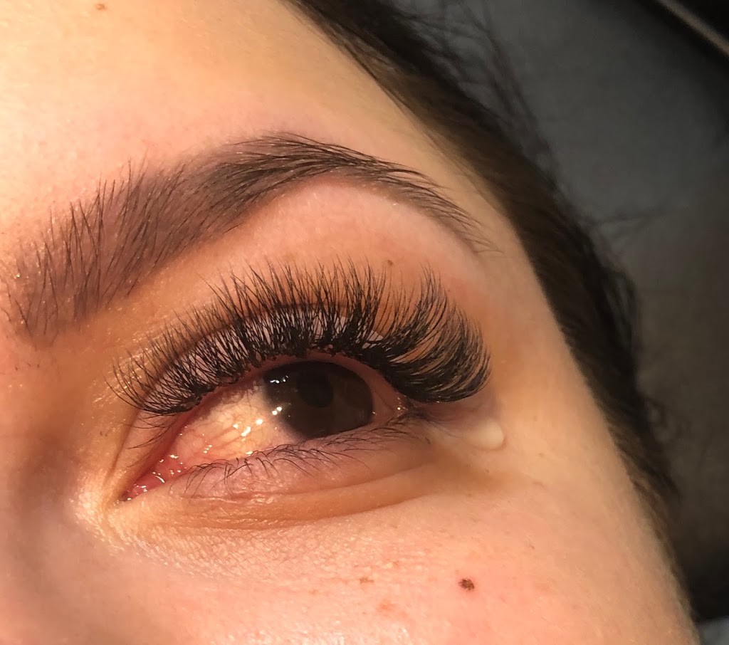 Eyelashes Extensions Vaughan | 142 York Hill Blvd, Thornhill, ON L4J 2P6, Canada | Phone: (647) 836-7080