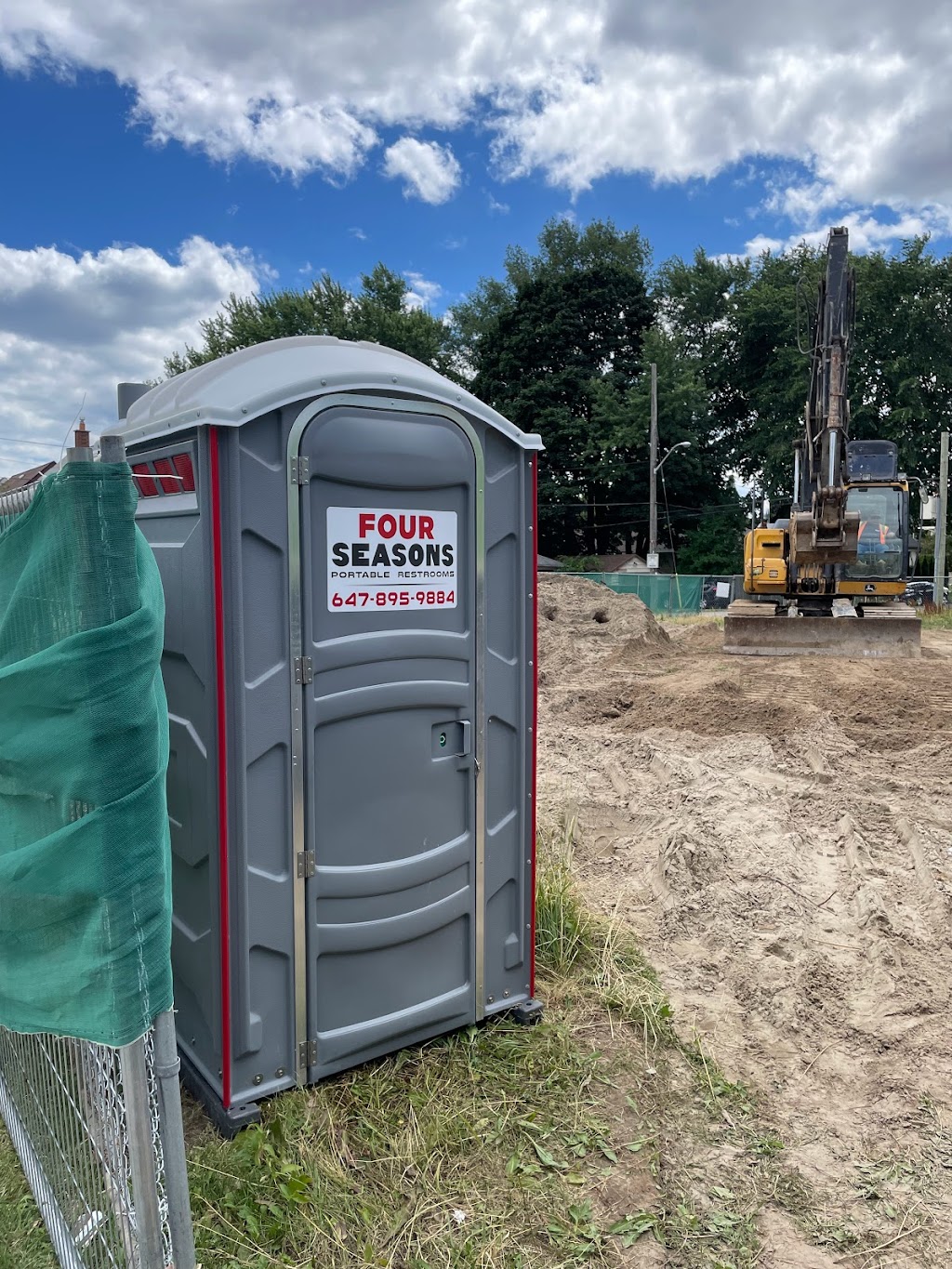 Four Seasons Portable Restrooms | 2605 Summerville Ct, Mississauga, ON L4X 2W7, Canada | Phone: (647) 895-9884