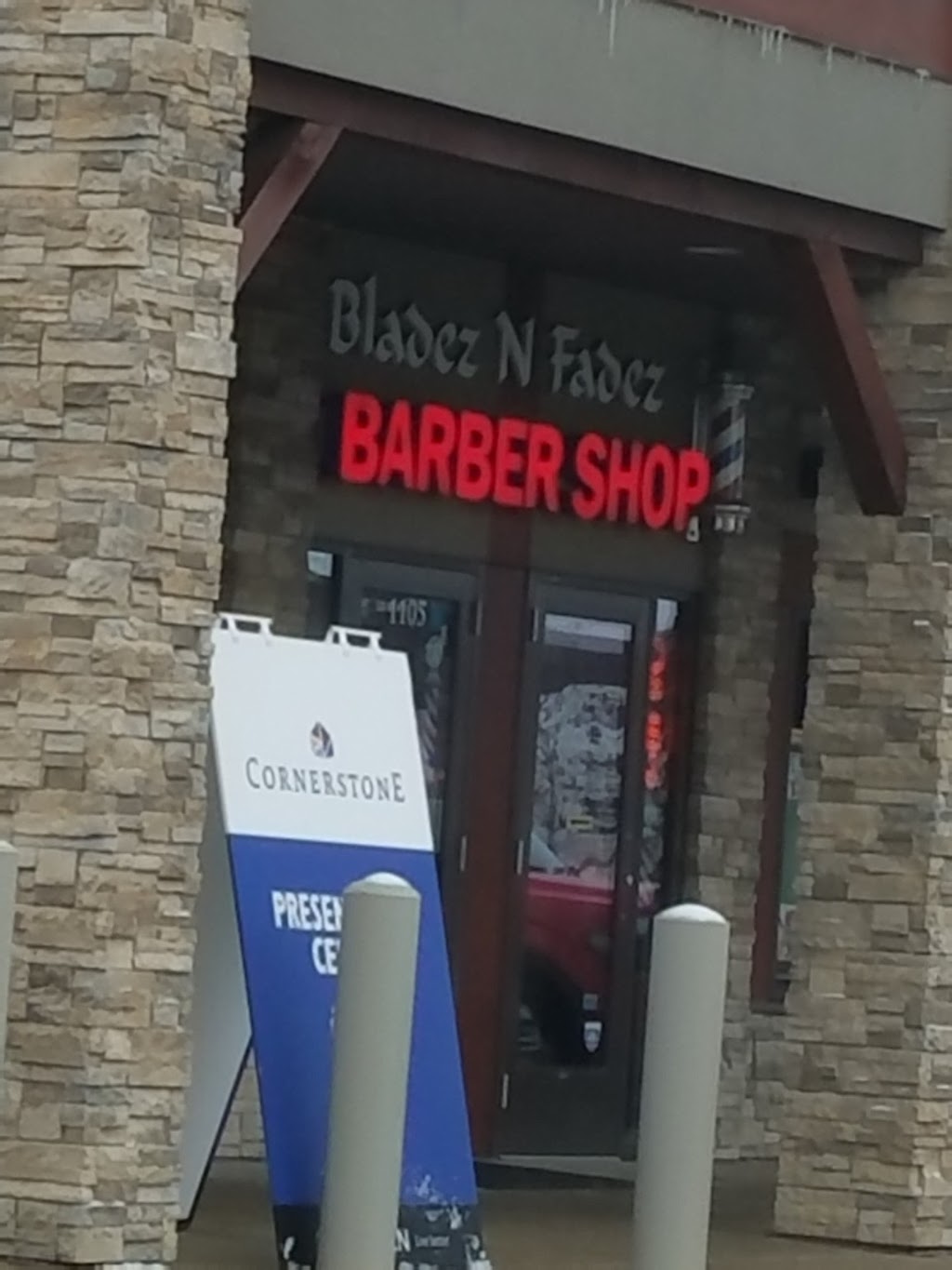 Bladez N Fadez | 55 Skyview Ranch Rd, Calgary, AB T3N 0G2, Canada | Phone: (403) 474-2471