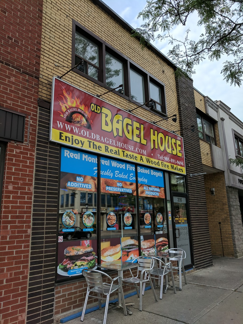 Bagel House | 235 Lakeshore Rd E, Mississauga, ON L5G 1G8, Canada | Phone: (905) 891-9696