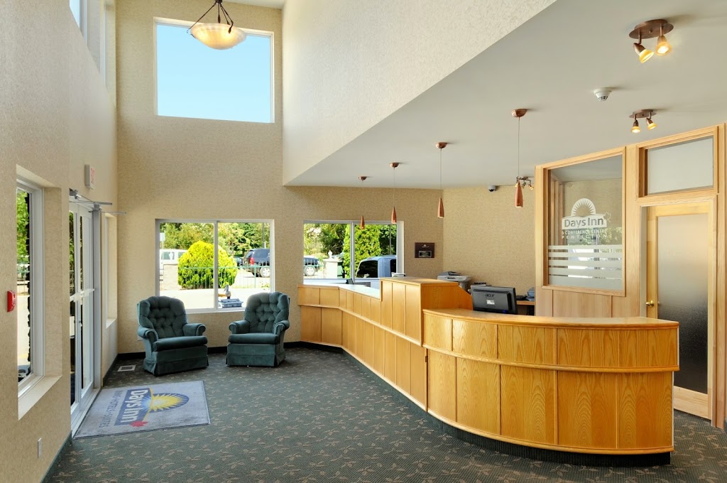 Days Inn & Conference Centre - Penticton | 152 Riverside Dr, Penticton, BC V2A 5Y4, Canada | Phone: (250) 493-6616