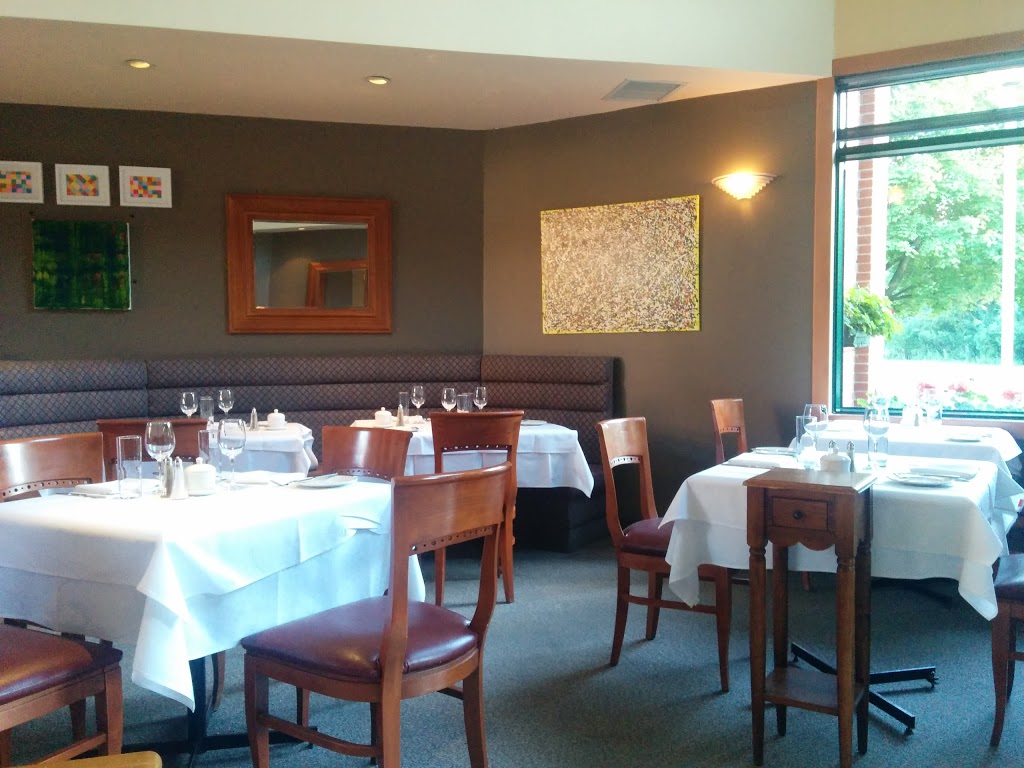 Restaurant Olivier | 679 Rue Adoncour, Longueuil, QC J4G 2M6, Longueuil, QC J4G 2M6, Canada | Phone: (450) 646-3660