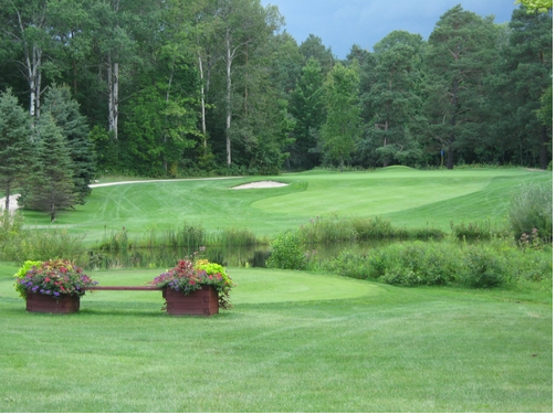 Borden Golf Club | 31 Louisbourg Rd, Borden, ON L0M 1C0, Canada | Phone: (705) 424-1460