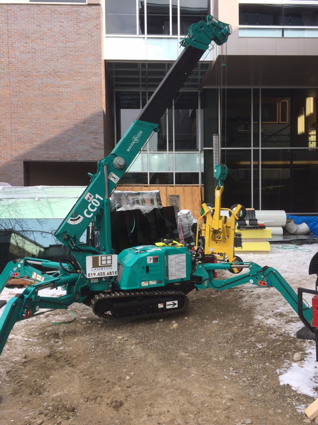 Compact Crane | 4331 Oil Heritage Rd, Petrolia, ON N0N 1R0, Canada | Phone: (519) 882-0882