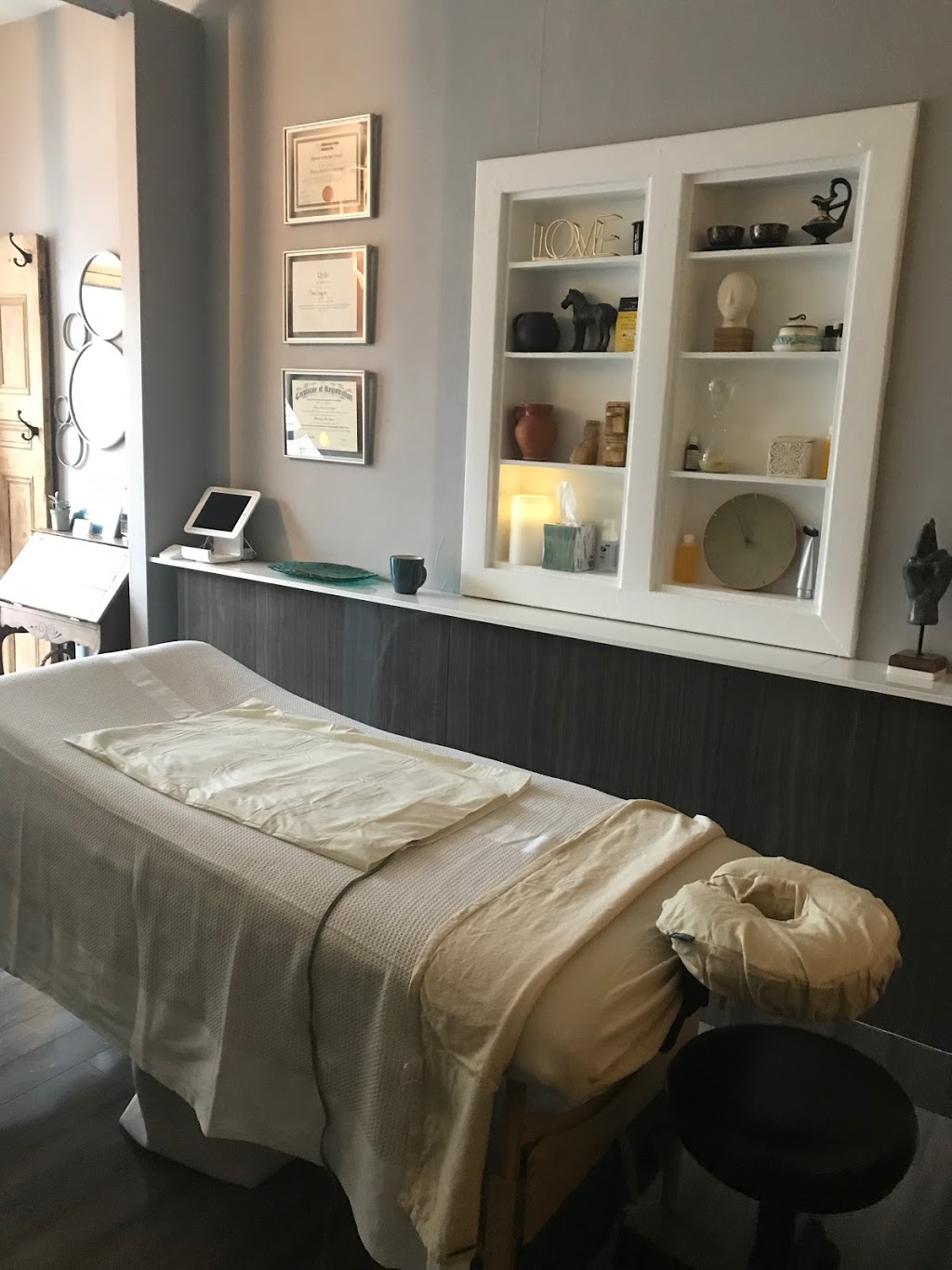 drift massage therapy | 200 Sammon Ave, East York, ON M4J 1Z2, Canada | Phone: (416) 616-6508