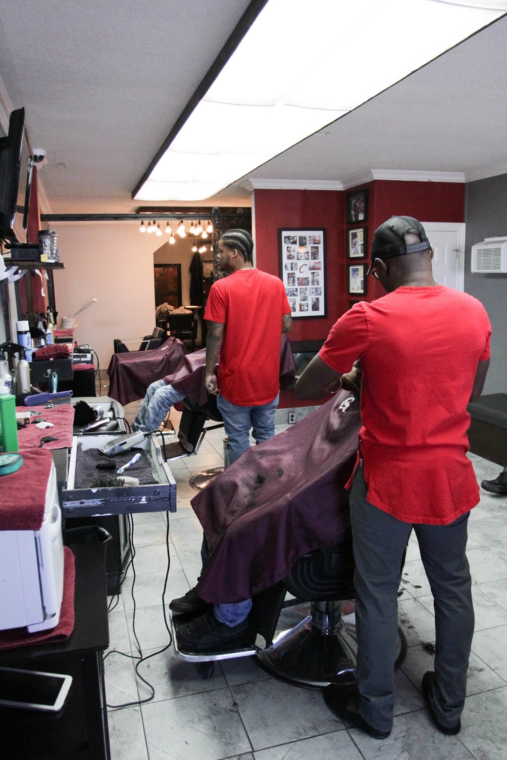 Classique Cutz Barbershop & Salon | 2149 2149 Kingsway Drive, Kitchener, ON N2C 1A1, Canada | Phone: (519) 342-0274