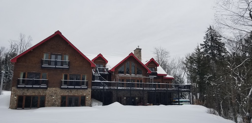 Chalet Totem II (Wynono) Blueberry Lake | 925 Chemin des Pionniers, Labelle, QC J0T 1H0, Canada | Phone: (514) 999-5273