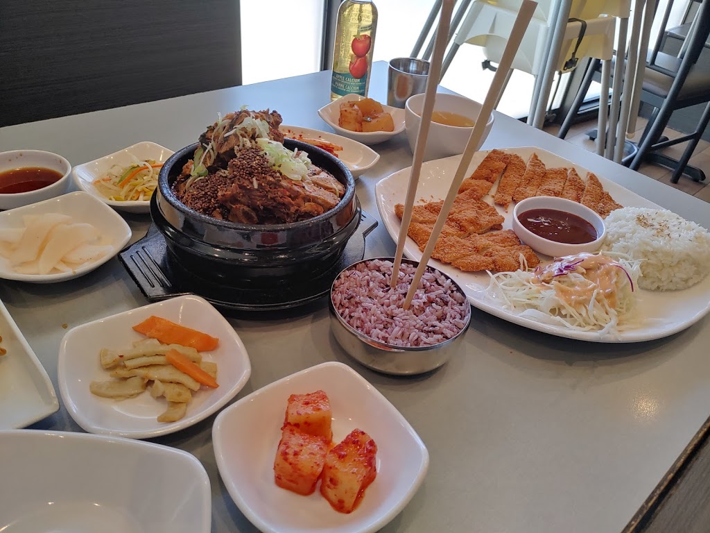 Cho Sun Ok | 7353 Yonge St, Thornhill, ON L3T 2B3, Canada | Phone: (905) 707-8426