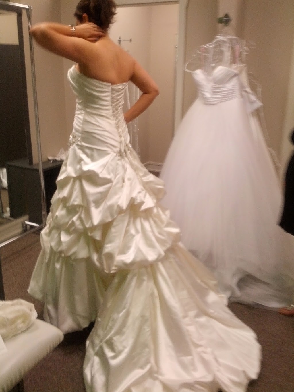 Sophies Gown Shoppe | 1780 King St E, Kitchener, ON N2G 2P1, Canada | Phone: (519) 745-8545