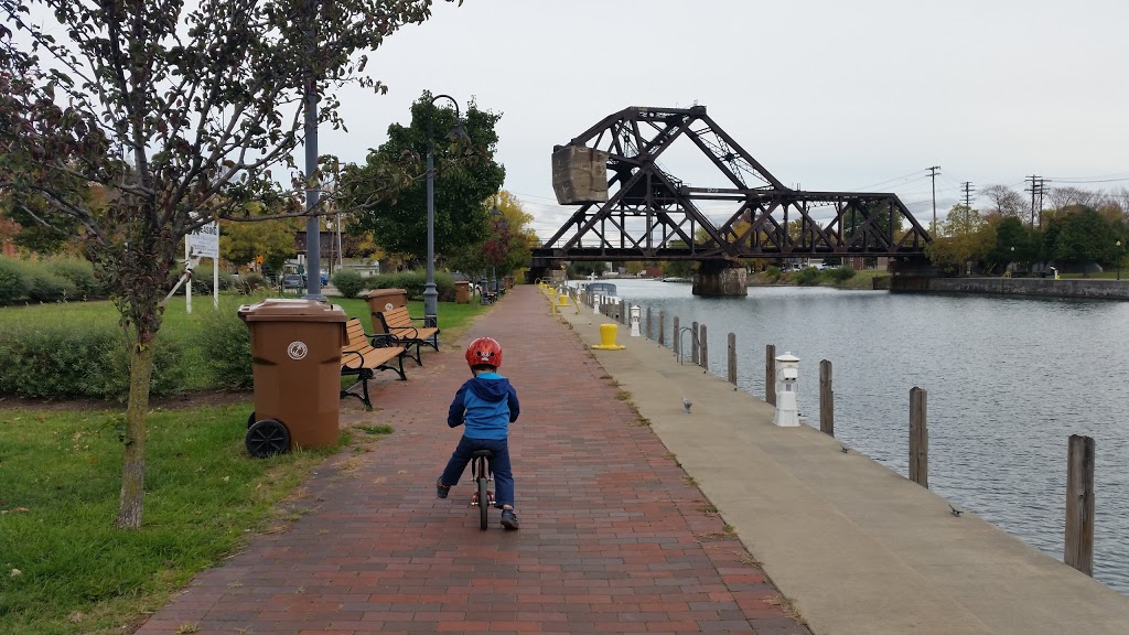 Erie Canalway Trail - Access Point - Parking Area | 5557-5599 Feigle Rd, Lockport, NY 14094, USA