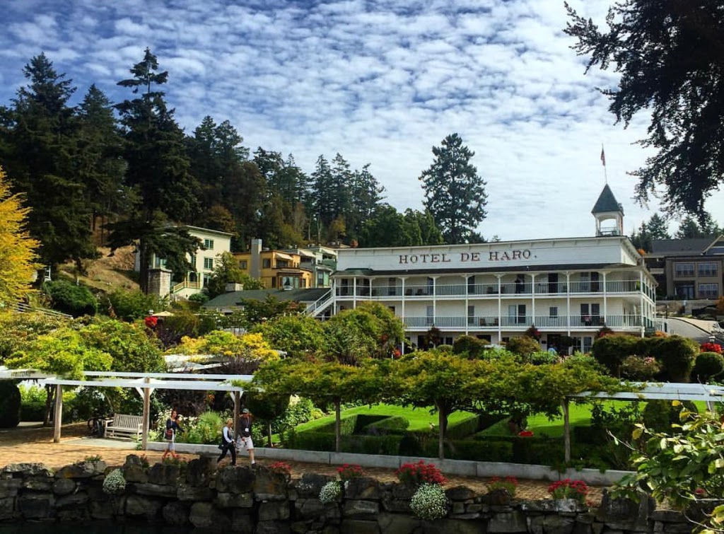 Hotel De Haro at Roche Harbor Resort | 248 Reuben Memorial Dr, Friday Harbor, WA 98250, USA | Phone: (800) 451-8910