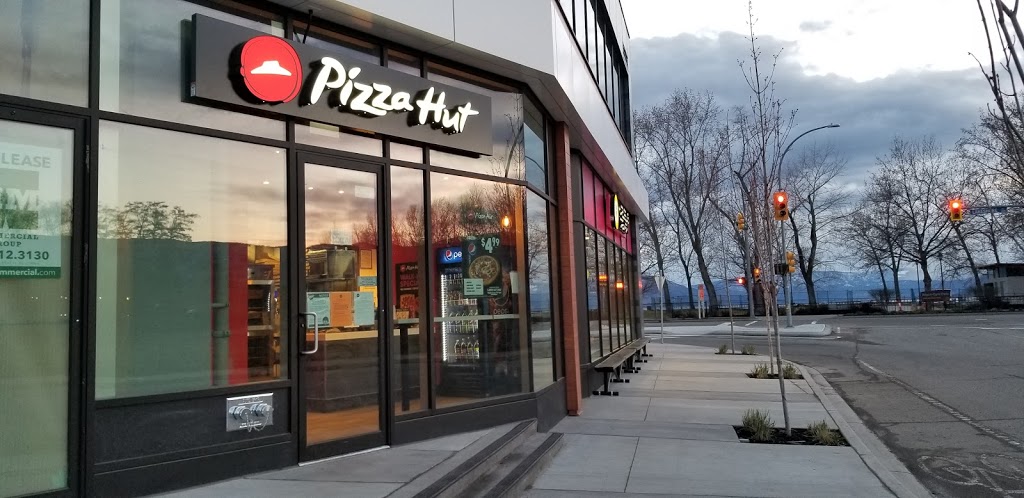 Pizza Hut | 3477 Lakeshore Rd #103, Kelowna, BC V1W 3S9, Canada | Phone: (250) 868-0111